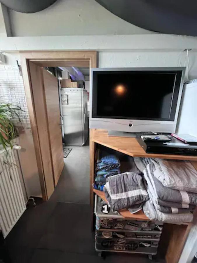 Musikbuehne Flieger - Das Konzept - Loften In Einer Kneipe 泰特南 外观 照片